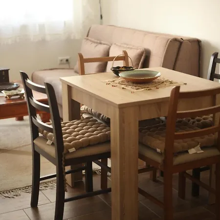 Perviz Apartment